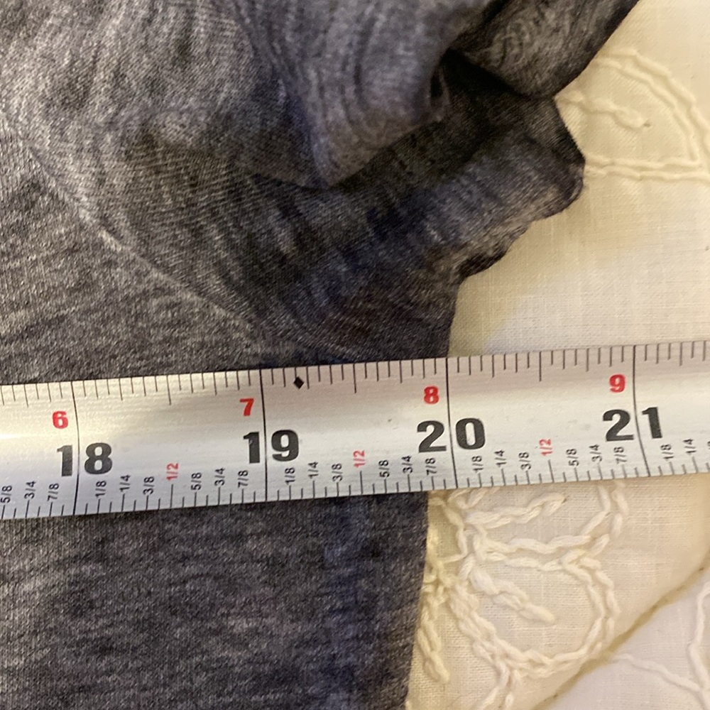 Pink Floyd Dark Side of the Moon Gray T-Shirt - Picture 4 of 6